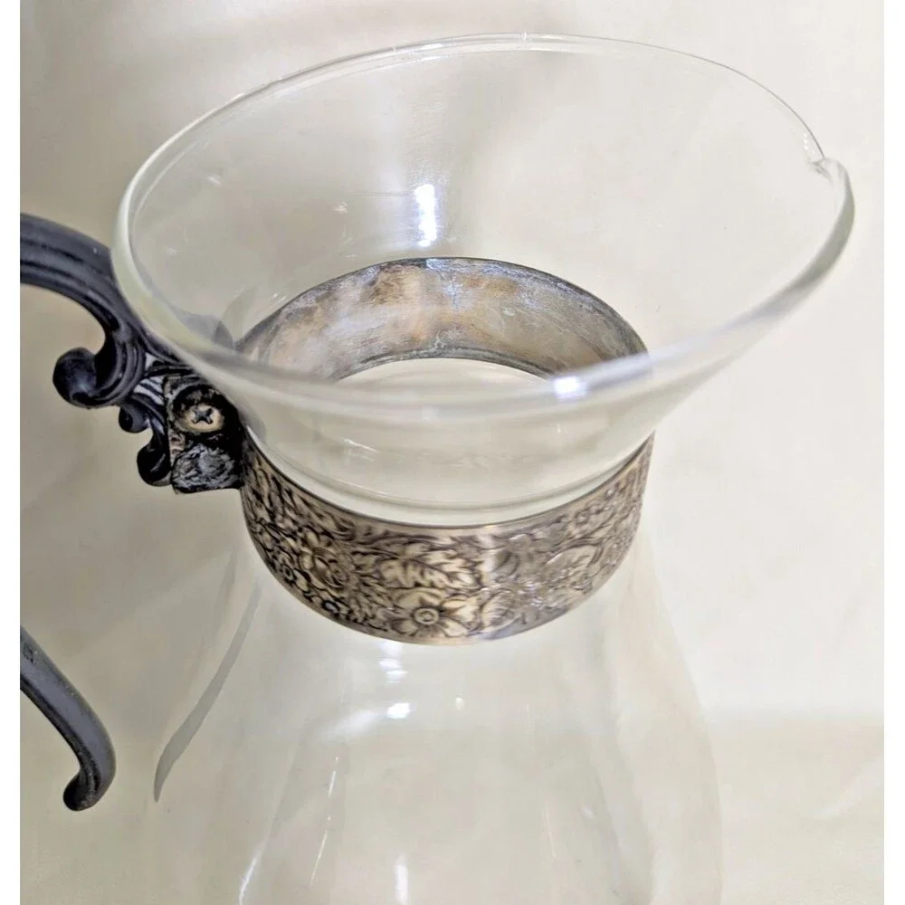 Vintage Pyrex Chill it Pitcher Sheraton Silver